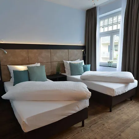 Hotel Uhu Gaestehaus Superior