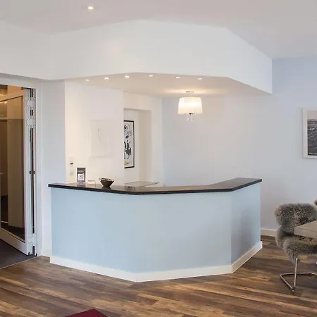 Uhu Gaestehaus Superior Hotel Cologne