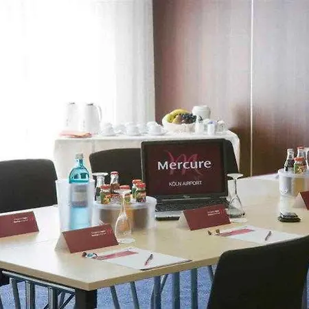 Hotel Mercure Airport 3*