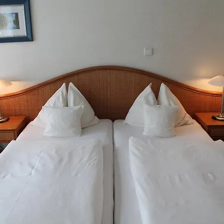 Altera Pars 3* Cologne