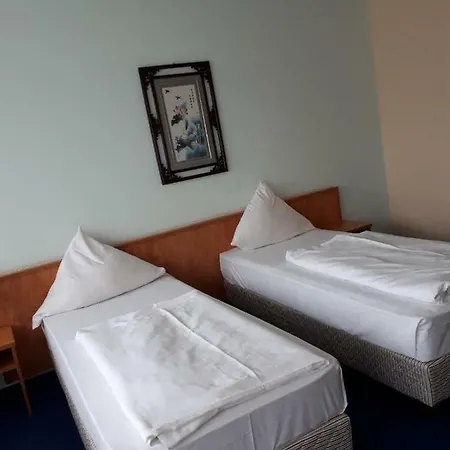 Hotel Am Flughafen Cologne