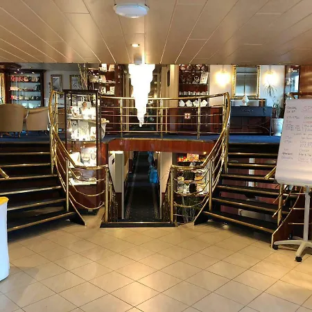 Fairtours Hotelschiff Dutch Melody**** Botel Cologne