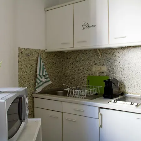 **** Comfortable Studio **** Hansaring 19, Mediapark, Messe, Dom Апартаменты Кёльн