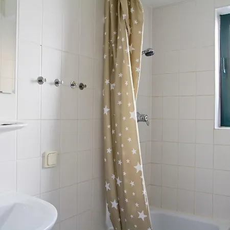**** Comfortable Studio **** Hansaring 19, Mediapark, Messe, Dom * Кёльн