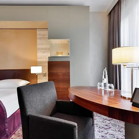 Dorint Am Heumarkt Hotel 4*