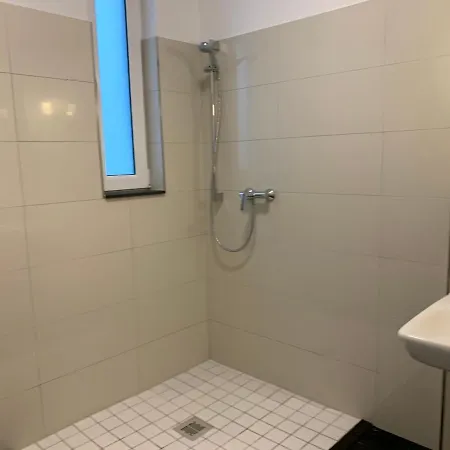 Apartment Lovely Studio West 6