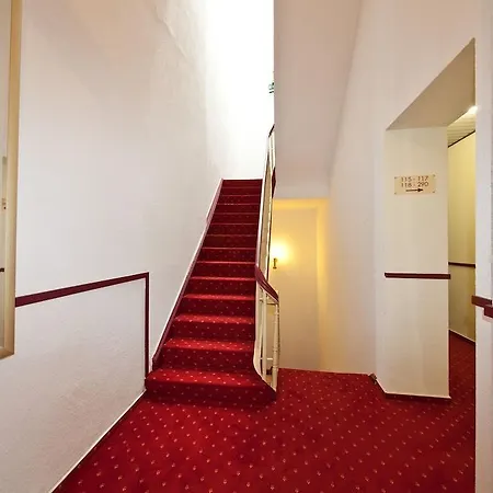 Hotel Leonet Kolonia